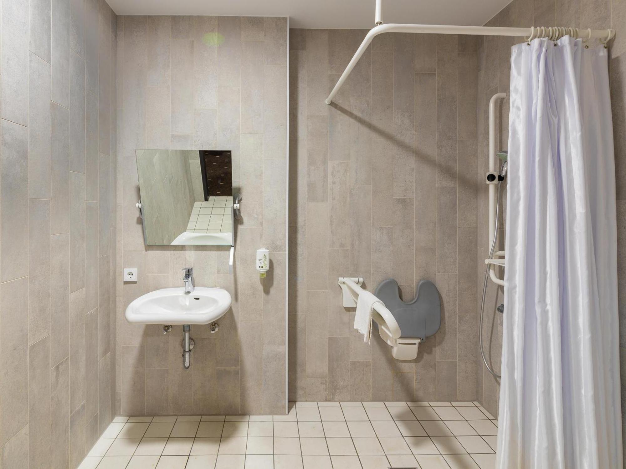 B&B Hotel Moenchengladbach ภายนอก รูปภาพ