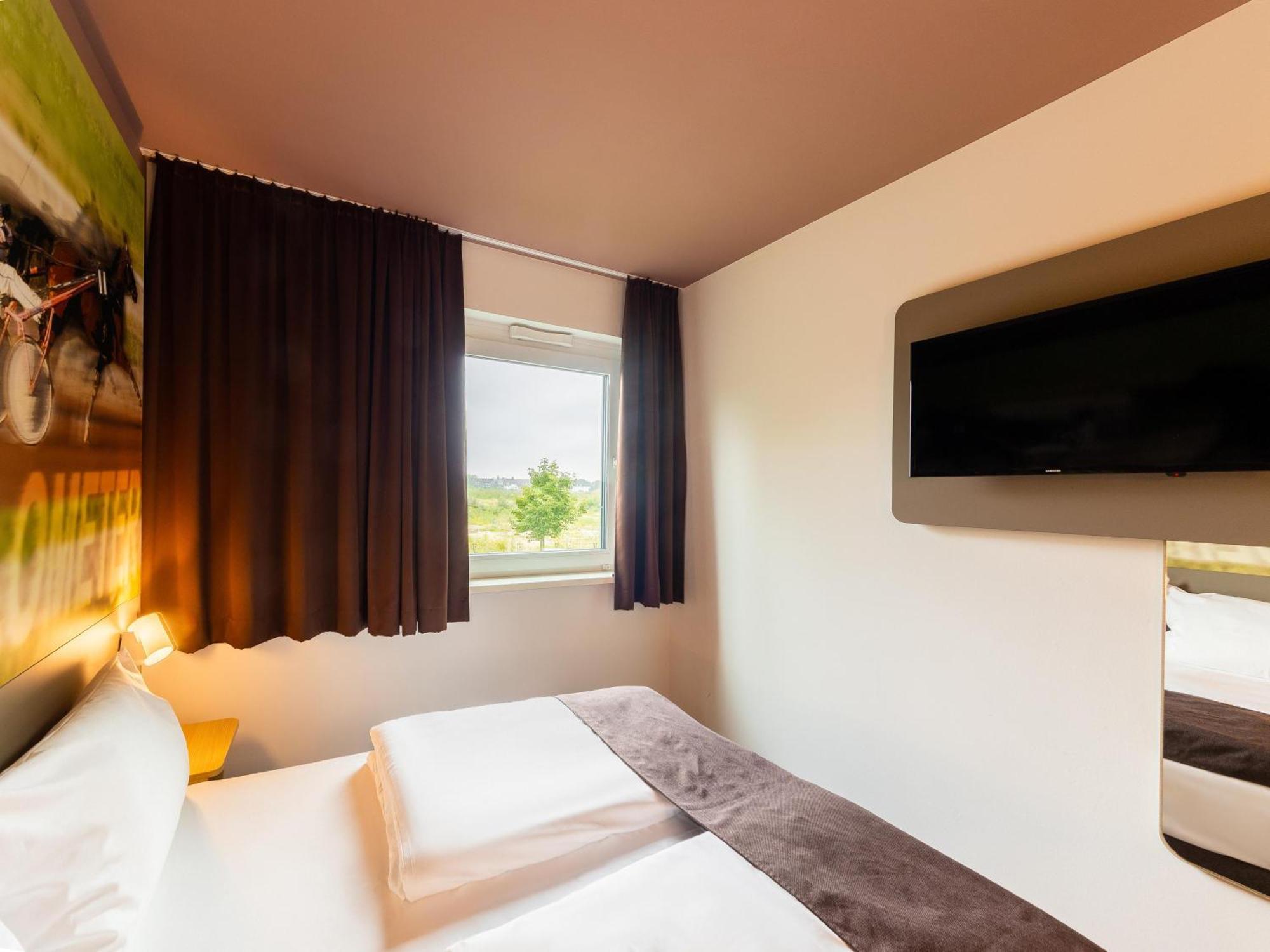 B&B Hotel Moenchengladbach ภายนอก รูปภาพ